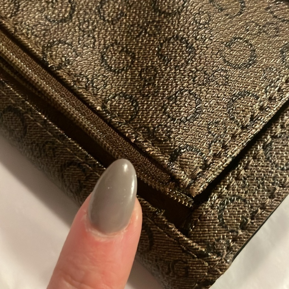 Guess Ladies Brown Pattern Multi Compartment Wall… - image 6